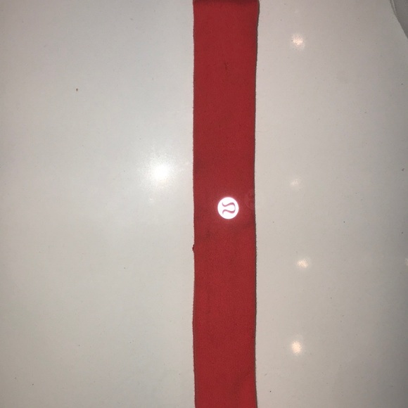 Fly Away Tamer Lululemom Headband (skinny) - Picture 2 of 3